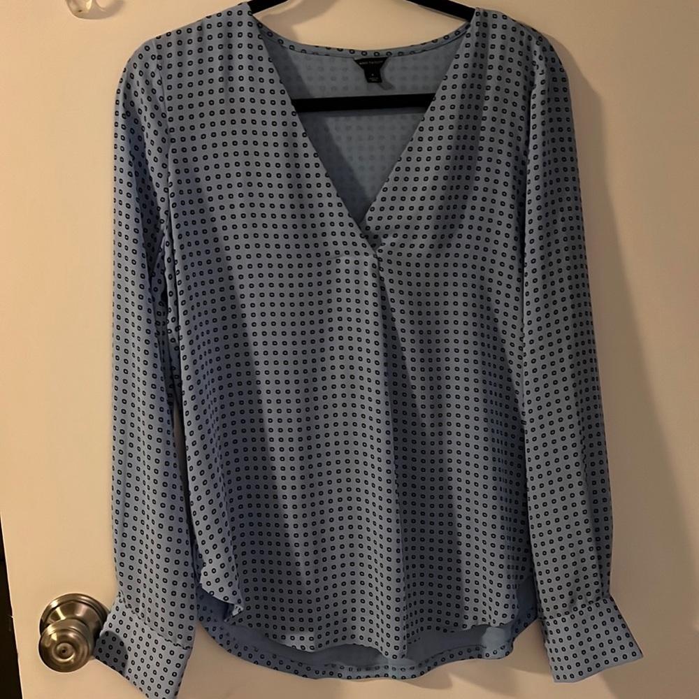 EUC Ann Taylor blouse